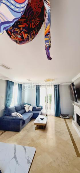 Foto a8550ae3-d179-49db-8194-4d6c5b9c4336. Casa aparellada amb calefacció aparcament a Aloha Marbella