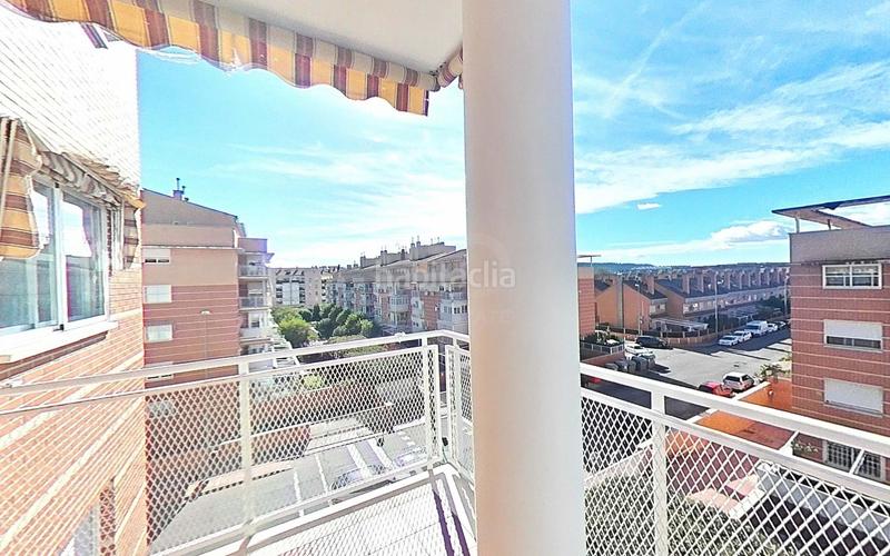 Foto 0e047301-bfc0-4e6b-8e77-6893e16fd748. Etagenwohnung mit heizung parking in Ensanche Alcalá de Henares