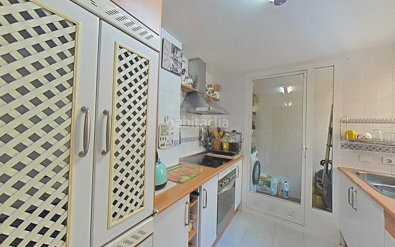 Foto 209ddb8a-7c8c-423b-98e5-245293f602cc. Flat with heating parking in Ensanche Alcalá de Henares