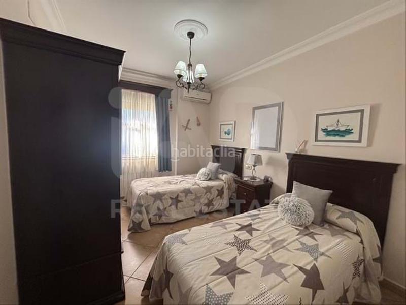 Foto d033ead4-d432-480a-a719-5b45be0e1bdf. Maison avec chauffage parking dans Lepe