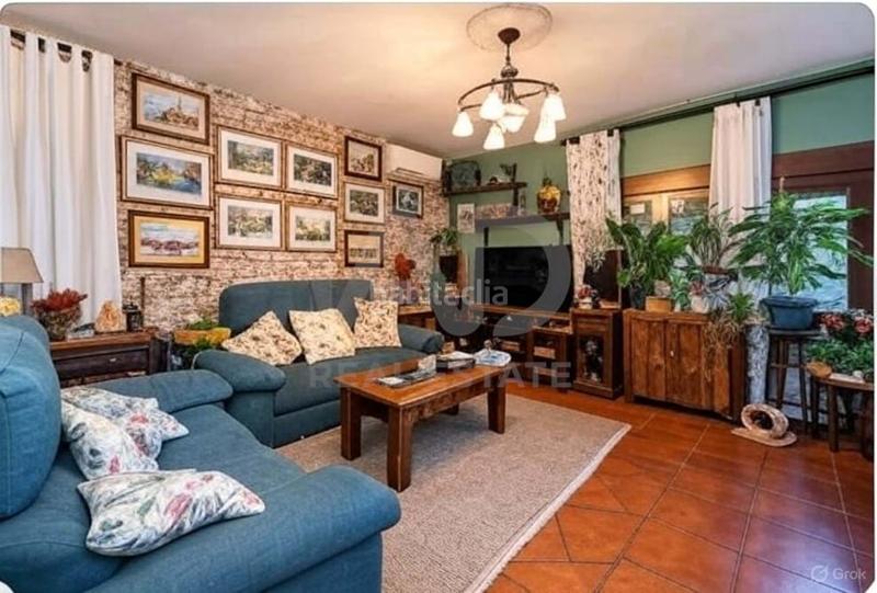 Foto 6294a1f6-6bb3-47db-96b4-3667bc3f088a. Maison dans El Robledal Villalbilla