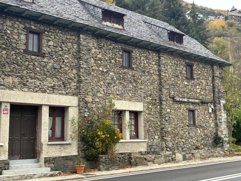 Foto faafb79a-de0d-45ce-87b4-d4d78bab374d. Édifice dans Arrós Vielha e Mijaran