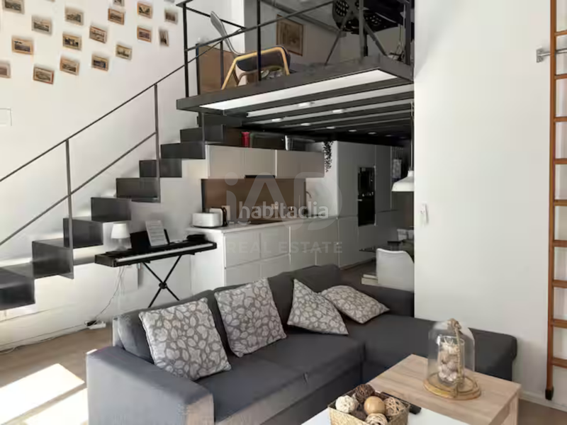 Foto 1c17781d-5b43-42f8-a450-f60a93b0db0e. Dúplex amb calefacció a Vila de Gràcia Barcelona