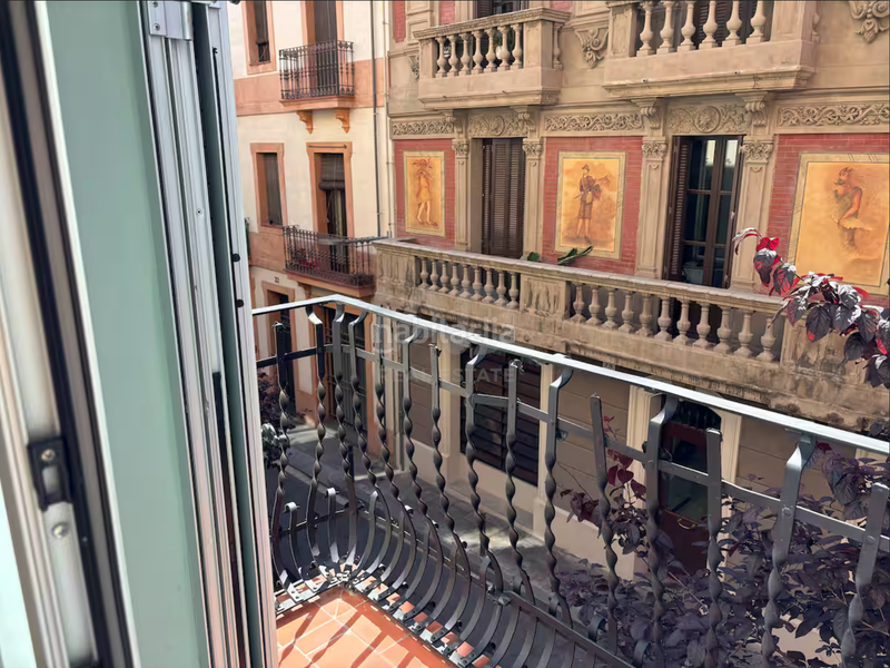 Foto 0df70005-c65e-42f0-8201-250a00336d1e. Zweistöckige wohnung mit heizung in Vila de Gràcia Barcelona