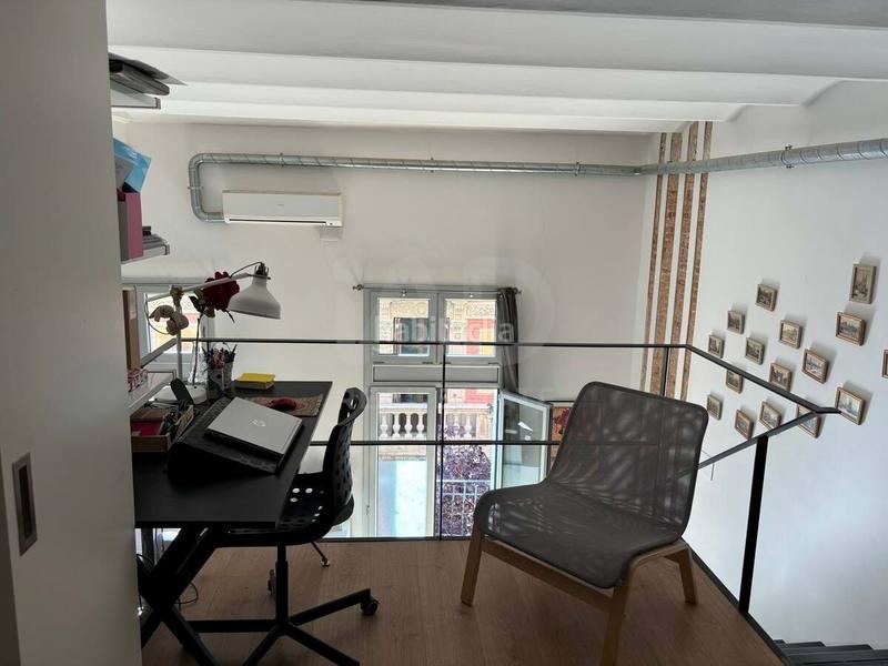 Foto 7d1fee47-3f10-4363-880e-78fb35f146a4. Zweistöckige wohnung mit heizung in Vila de Gràcia Barcelona