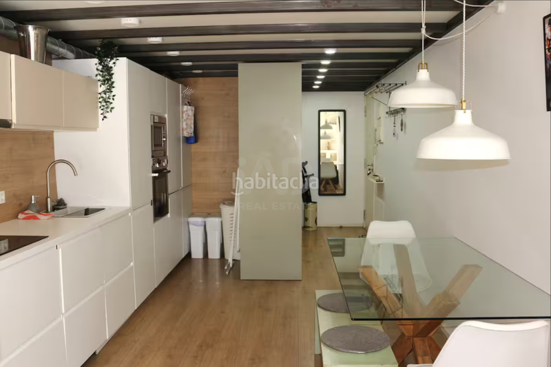 Foto d85978c3-6dc8-462b-8706-464f87b6380f. Zweistöckige wohnung mit heizung in Vila de Gràcia Barcelona