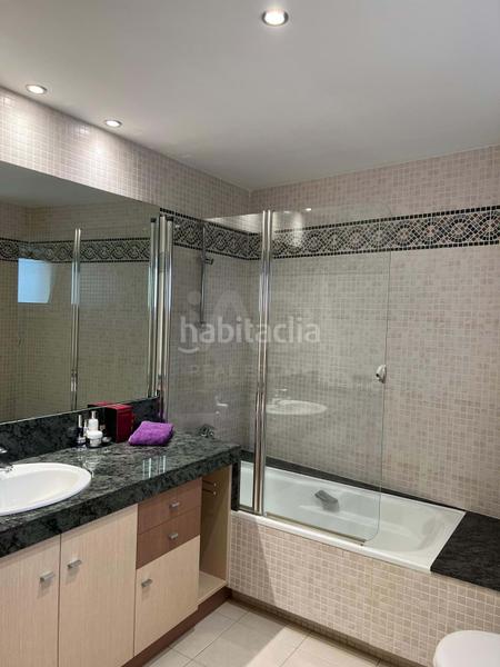 Foto 4c1bc17e-2b33-450a-ab86-f946019c271c. Duplex con riscaldamento in Barri del Centre Terrassa