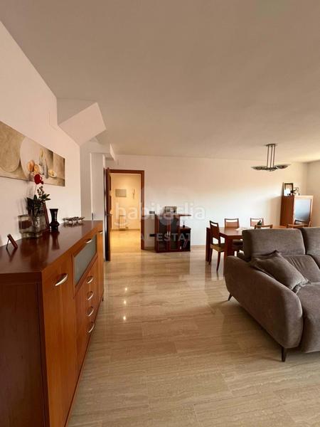 Foto 28541cf4-dbef-418c-804d-12c49c3c56cd. Zweistöckige wohnung mit heizung in Barri del Centre Terrassa