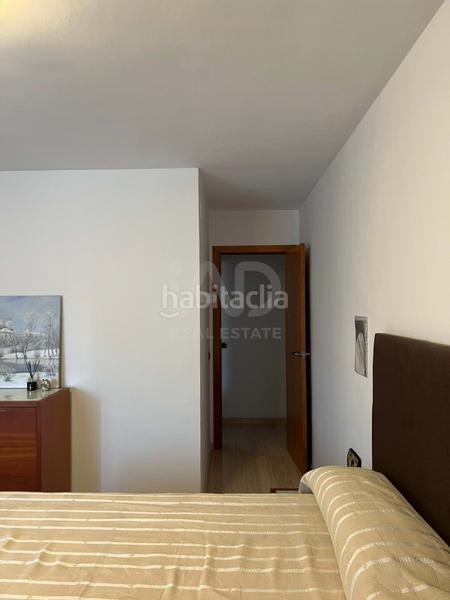 Foto 4952d989-b9d3-4e4b-b7f9-65062e4b0278. Zweistöckige wohnung mit heizung in Barri del Centre Terrassa