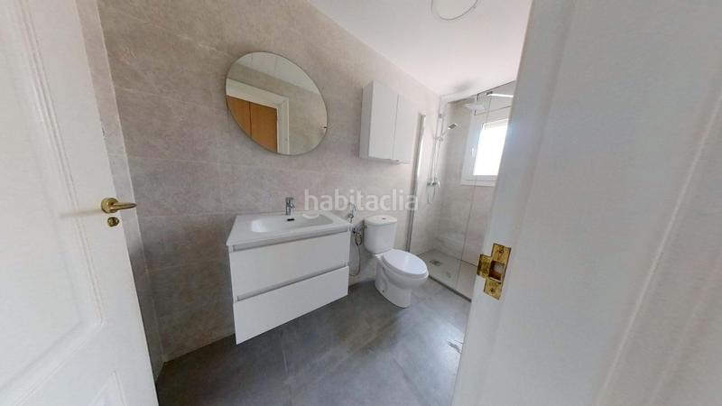 Foto f0cb5f7d-5b11-46d4-8074-0a8a78125bbb. Casa amb calefacció piscina a Centre Miami Platja