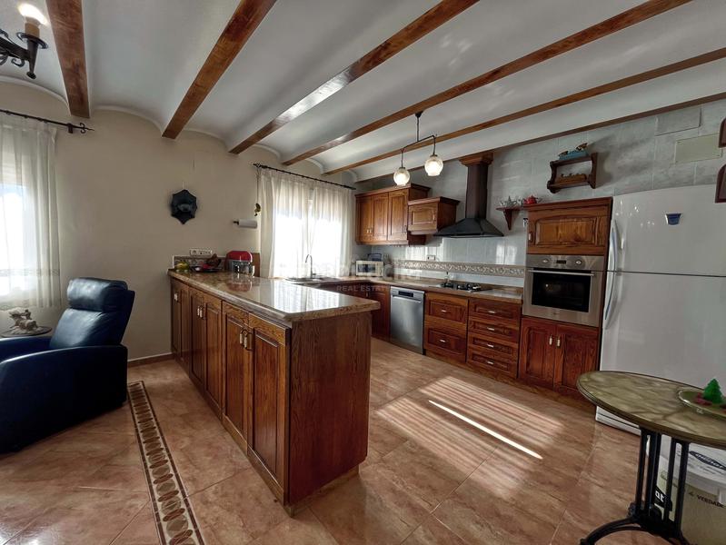 Foto 38f7b989-c739-4420-a7b5-a2f52898c75b. Chalet avec parking piscine dans Las Virtudes Villena