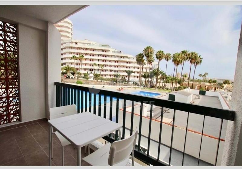 Foto ca1629d8-31db-47a3-a6cd-af615cfa5de6. Flat in calle guatemala 4 in Playa de las Américas Adeje