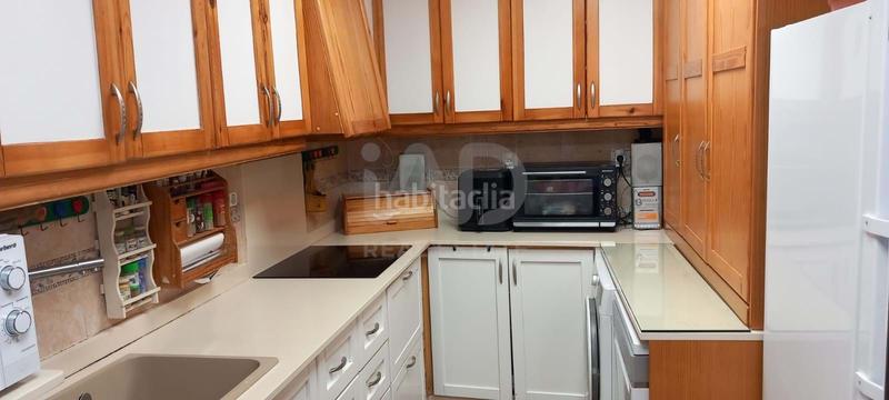 Foto b8661293-539d-4936-b69b-ebefd71f2aa5. Casa aparellada a Sax