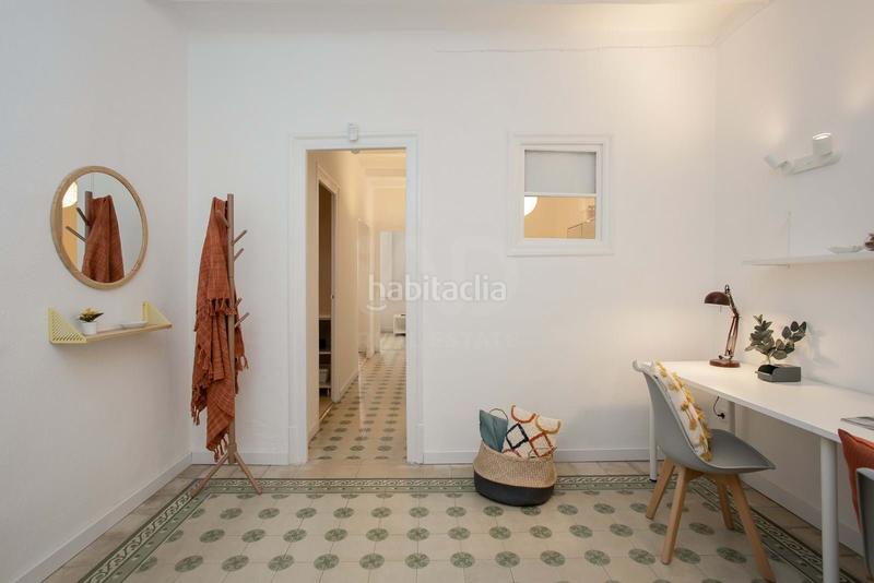 Foto 2fe1bb9b-f66d-431a-8f83-d8f7edc6df4c. Piso en carrer de la lluna 3 en Raval Barcelona