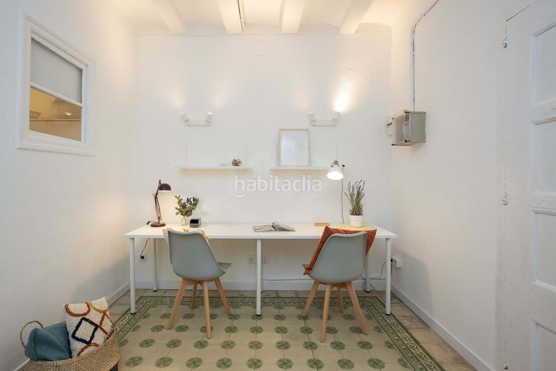 Foto 6d513d47-6e0f-468a-8b66-5a67563e2340. Piso en carrer de la lluna 3 en Raval Barcelona