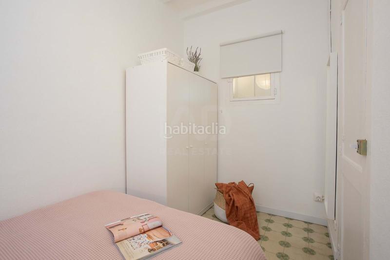 Foto efc1d45d-727b-42ca-833f-111a5068873c. Piso en carrer de la lluna 3 en Raval Barcelona