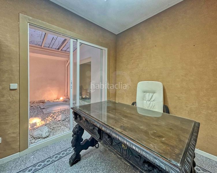 Foto af8f53a4-eaf8-4358-8988-59747aa5e627. Location local commercial dans calle general aguilera 6 6 dans Ciudad Real