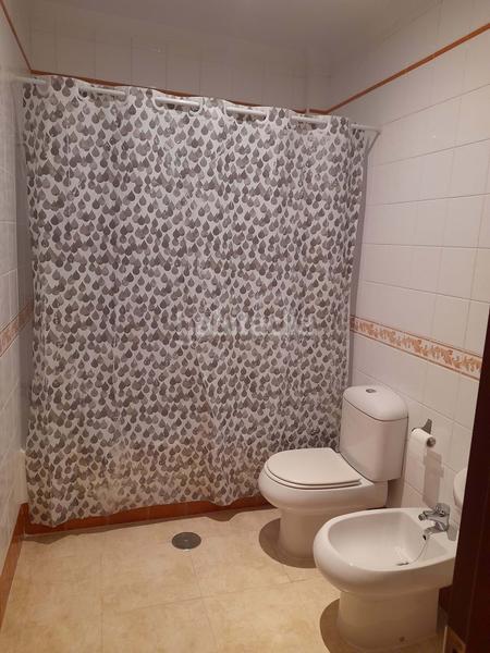 Foto 42417328-a852-4560-850e-f9dd8a5b370a. Casa pareada en Lepe