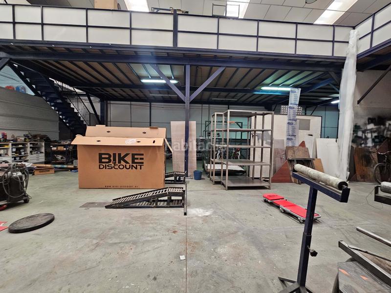 Foto 3723518f-8aa5-491f-b127-e4d368029853. Locale commerciale in Albolote