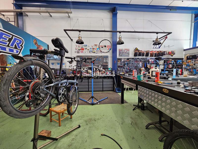 Foto 5d7207bb-dbc7-4781-ad6c-bae49c1af8ae. Locale commerciale in Albolote