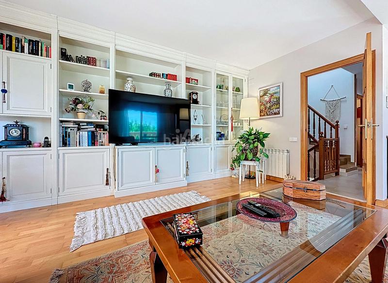 Foto cdc36638-2fe7-41ce-8fc6-83238171d1b3. Casa bifamiliare con riscaldamento parcheggio piscina in Sant Pere de Ribes