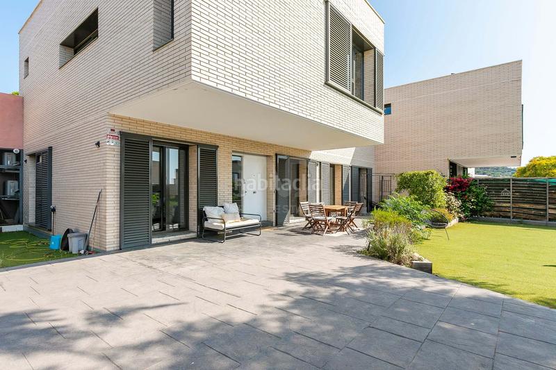 Foto 46c98f7e-e349-446e-94bb-5e11b59979b1. Casa aparellada a carrer de la pagesia 68 a Vallveric Mataró