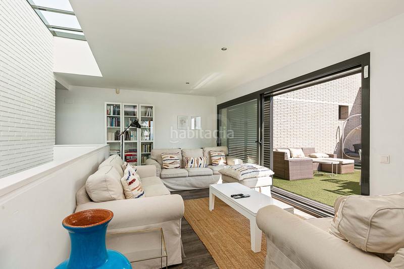 Foto 4f4826a6-be17-41ce-ad25-d31b81db2563. Casa aparellada a carrer de la pagesia 68 a Vallveric Mataró