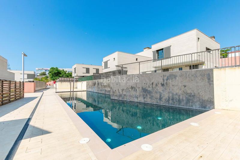 Foto 6a9f3967-71de-438f-af95-064e03a0b2df. Casa pareada en carrer de la pagesia 68 en Vallveric Mataró