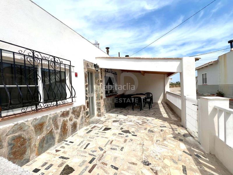 Foto 3d042b08-8b8e-43e7-9b10-e4098c7a7fe1. Haus mit parking in Sant Jaume d´Enveja