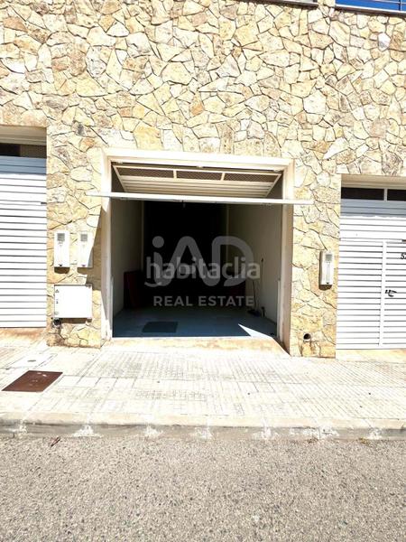 Foto 351817a3-b50a-45d4-9dca-23e4cbe40eeb. Casa bifamiliare con parcheggio in Avinguda Catalunya Sant Carles de la Ràpita