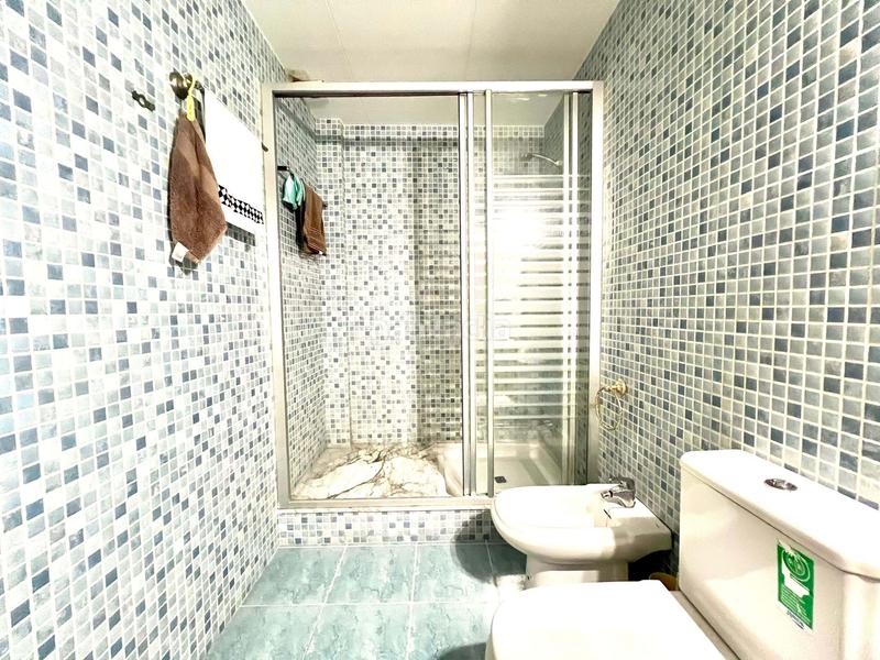 Foto 3c819536-c01a-4f23-acc7-735d147ff4d4. Casa bifamiliare con parcheggio in Avinguda Catalunya Sant Carles de la Ràpita