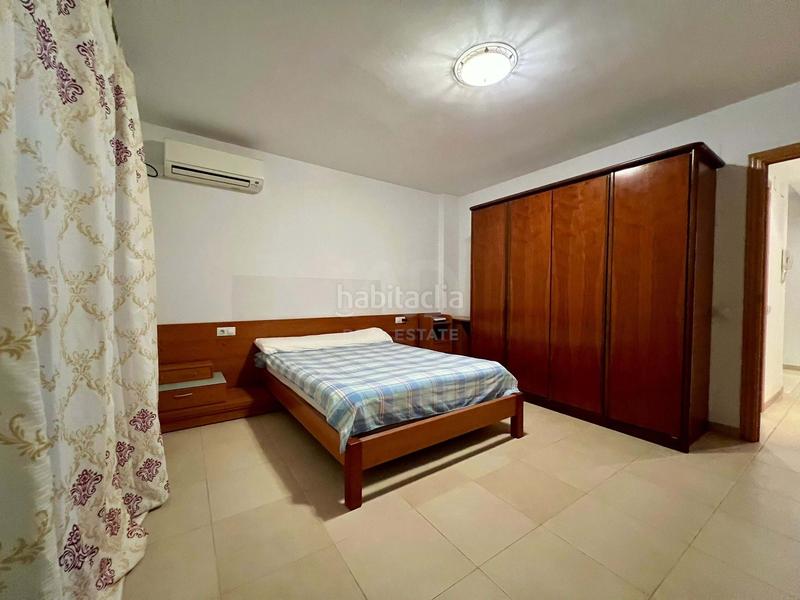 Foto 6ed9e614-adcc-47f4-92ec-bd8423117574. Casa bifamiliare con parcheggio in Avinguda Catalunya Sant Carles de la Ràpita