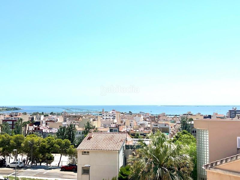 Foto 89efb15c-b1ad-4a93-a1c5-19c0b01c0a9d. Casa bifamiliare con parcheggio in Avinguda Catalunya Sant Carles de la Ràpita