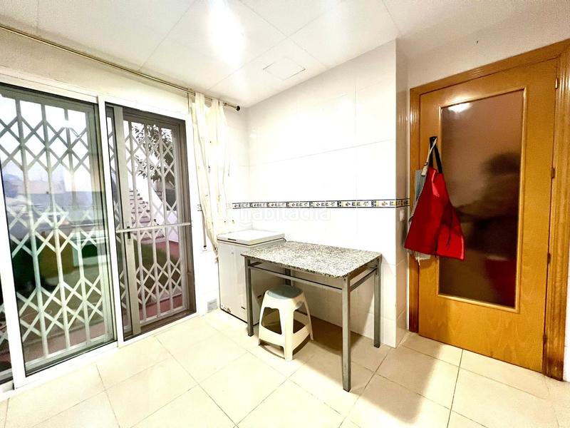 Foto bb202893-dcfd-4c6c-9ccd-6a50eaabd043. Casa bifamiliare con parcheggio in Avinguda Catalunya Sant Carles de la Ràpita