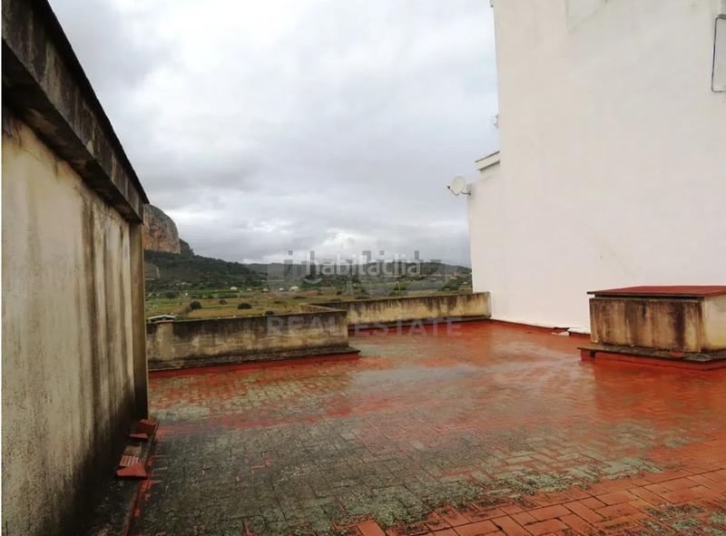 Foto f2d41d2f-6623-42f5-904b-c3b00ed22e2f. House with parking in Verger (el)