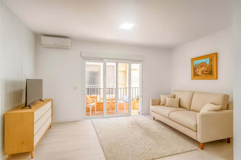 Foto c5f3bab6-faaa-4fb4-9122-6236eb091168. Etagenwohnung mit heizung in Campello Playa Campello (el)