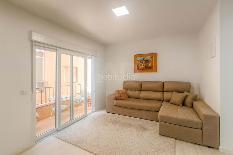 Foto cd18bfec-2b44-4cf2-b8a8-229c35111b24. Etagenwohnung mit heizung in Campello Playa Campello (el)