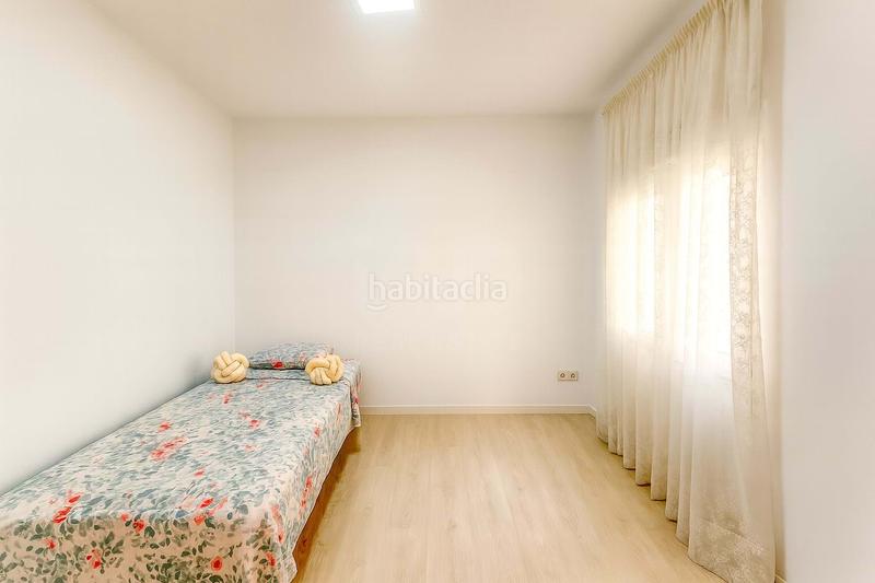 Foto ce92878d-b81d-40fe-837d-950d1bcdfbcc. Etagenwohnung mit heizung in Campello Playa Campello (el)