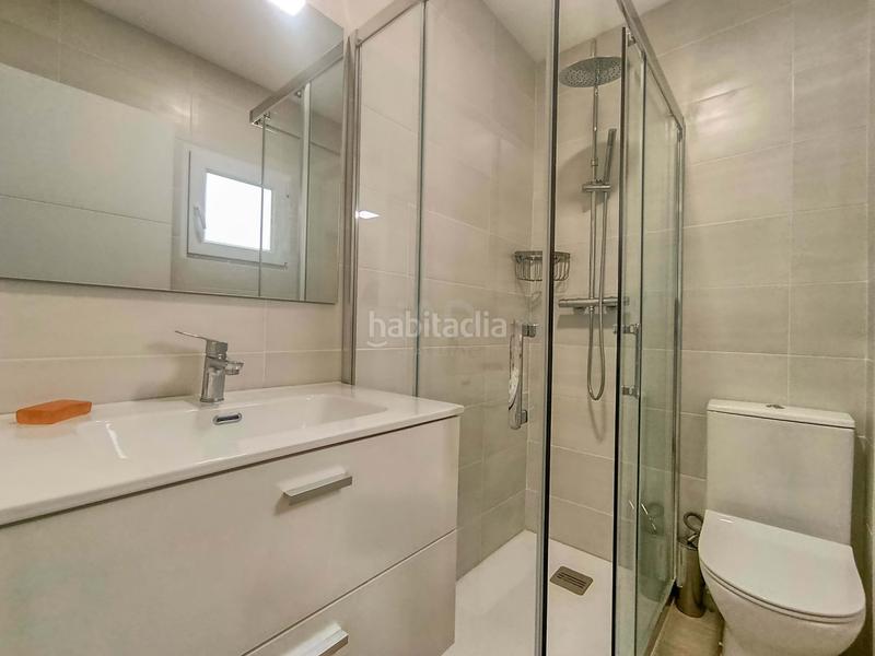 Foto 1e156e08-ab75-4eed-ac30-bc54a0bf64f3. Flat with heating in Campello Playa Campello (el)