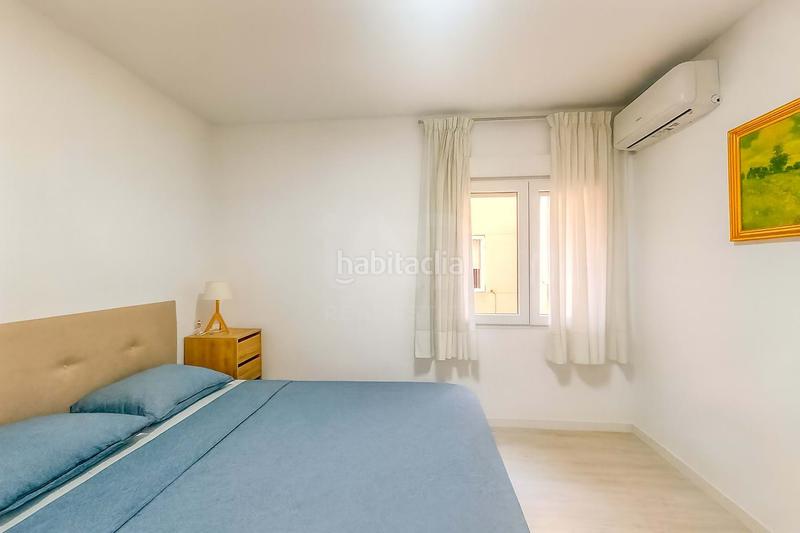 Foto f30dbbbb-af91-4b04-a353-4e0b51e19da3. Flat with heating in Campello Playa Campello (el)