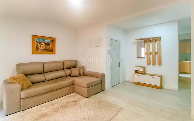 Foto f7921ad5-2fae-4634-a70f-e66d8b853d3e. Flat with heating in Campello Playa Campello (el)