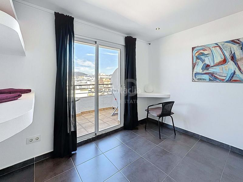 Foto faf0af2b-dc13-415f-a997-a504c1ed1cb3. Tríplex a Tarifa ciudad Tarifa