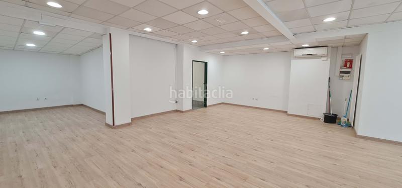 Foto 21b5eca2-6209-4482-a5dd-d8f0ef77a5ff. Alquiler local comercial en Centre Masnou (El)