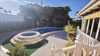 Chalet en Cabo Roig