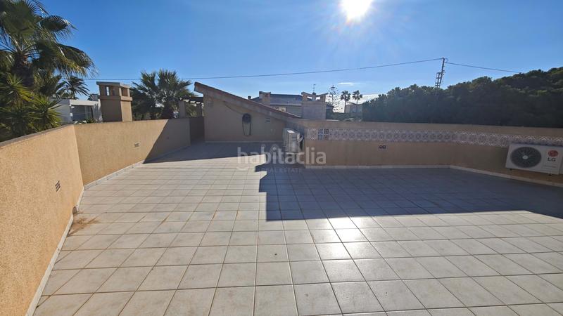 Foto f288d5d3-bc48-4cce-926b-26b7e490636f. Chalet en calle huracán 2 en Cabo Roig Orihuela