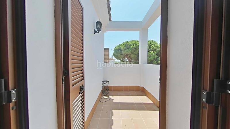 Foto 403ded99-bbe9-416c-b751-a0d190287400. Casa bifamiliare con riscaldamento parcheggio in Los Gallos Chiclana de la Frontera