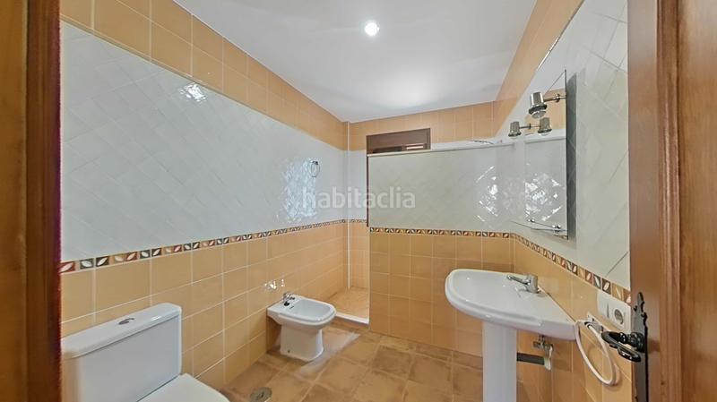 Foto 7b494880-eb92-4178-8f60-f9f8467a1cb5. Casa bifamiliare con riscaldamento parcheggio in Los Gallos Chiclana de la Frontera