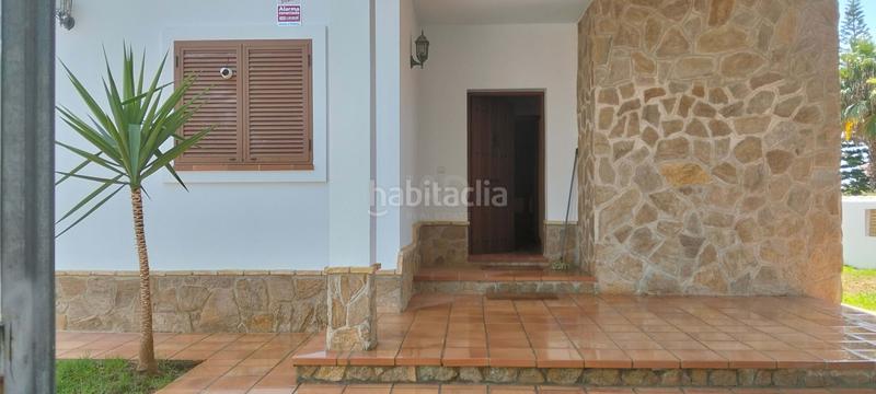 Foto a8ef5fee-62a4-4f20-b6ad-b9bd9320cf21. Casa pareada en Los Gallos Chiclana de la Frontera