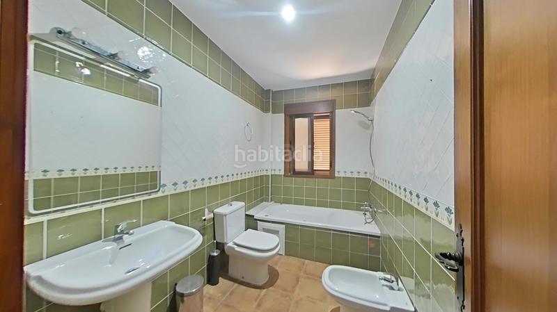 Foto e3242e15-ca65-448f-971b-d1eb98c02145. Casa pareada en Los Gallos Chiclana de la Frontera