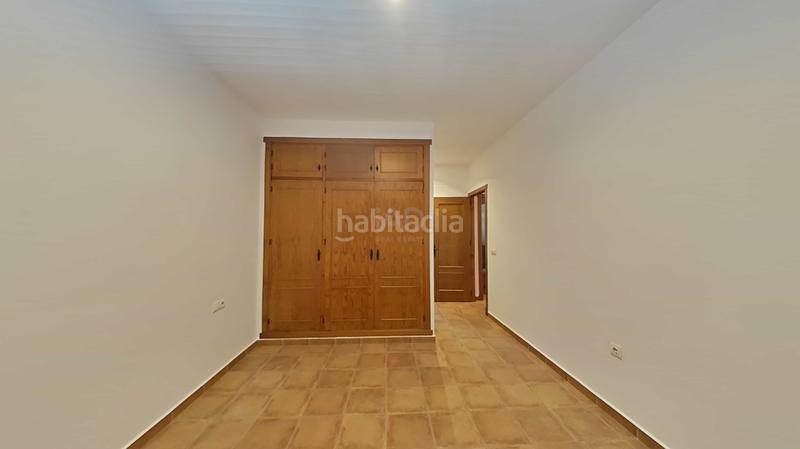 Foto 1c7a73e3-5358-498b-b940-fdae396578d4. Maison jumelée avec chauffage parking dans Los Gallos Chiclana de la Frontera